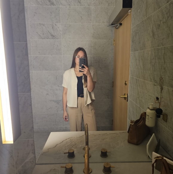 Meet your Posher, Kye - Picture 1 of 1